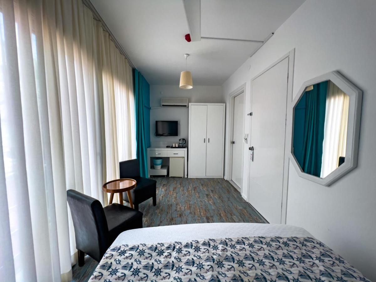 Larimar Hotel Кешме Экстерьер фото